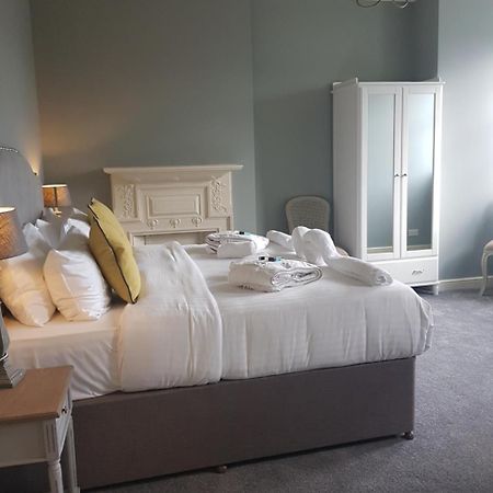 The Royal Oak Hotell Woodford Eksteriør bilde