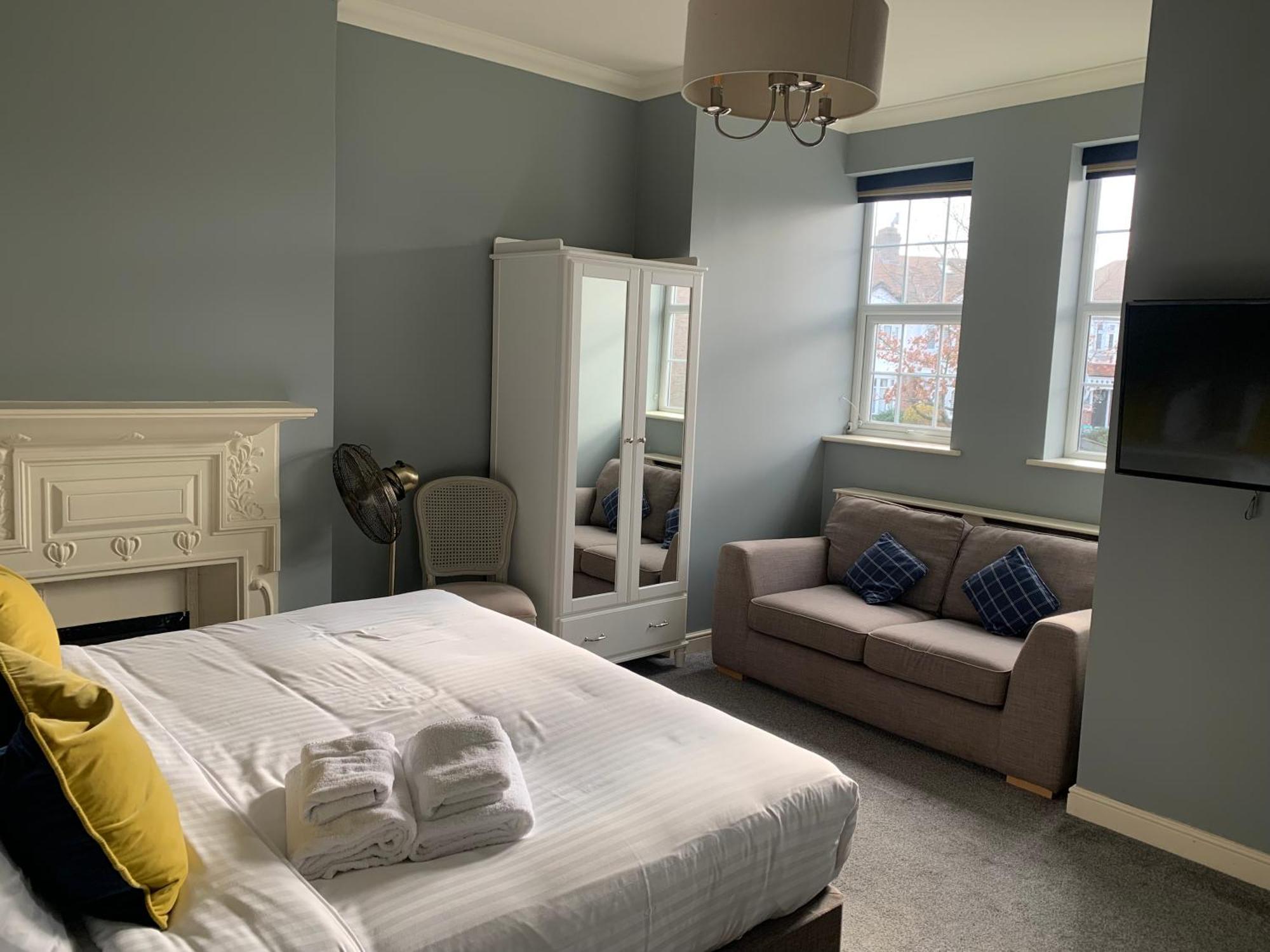 The Royal Oak Hotell Woodford Eksteriør bilde