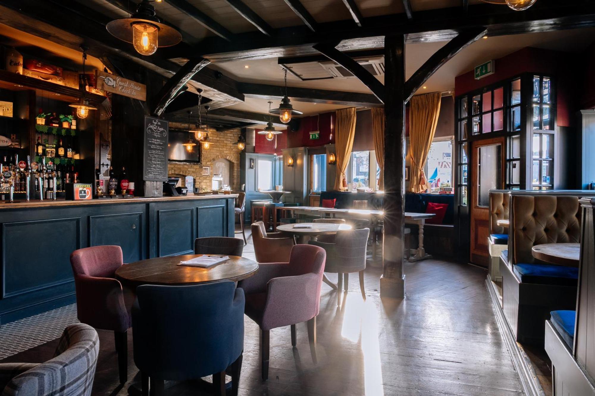 The Royal Oak Hotell Woodford Eksteriør bilde